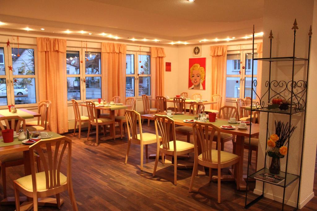 Hotel Gasthaus Bock Reichenbach an der Fils Esterno foto