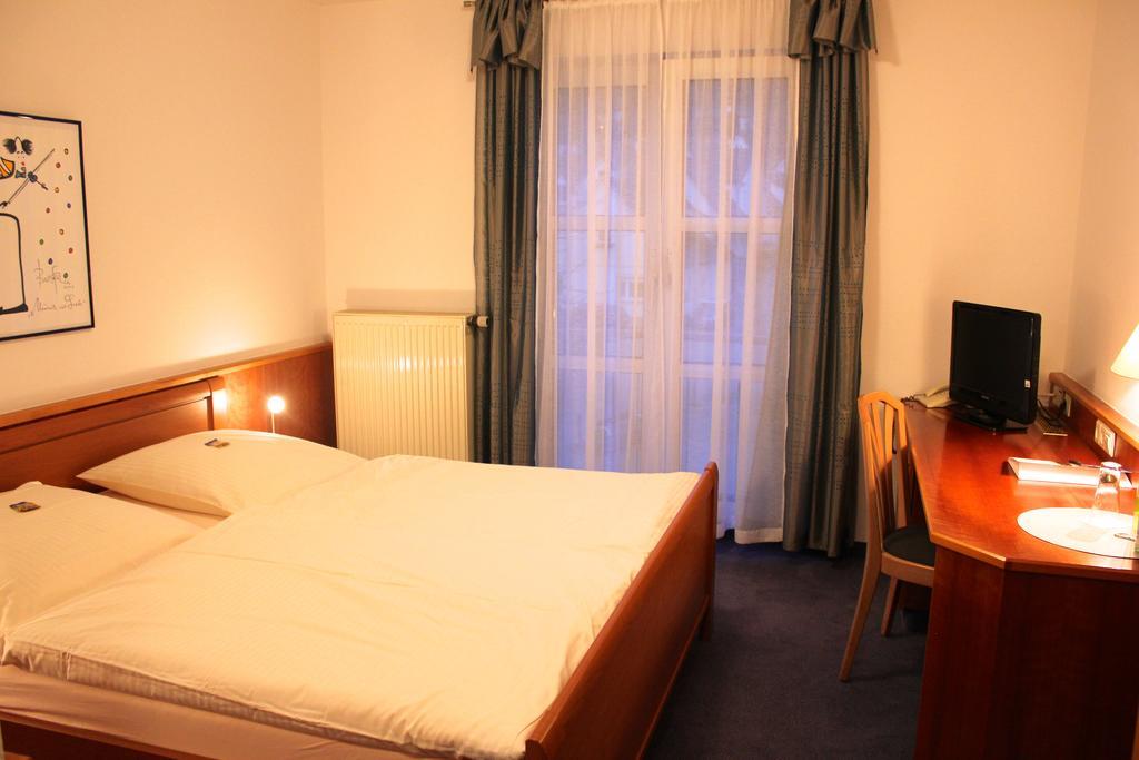 Hotel Gasthaus Bock Reichenbach an der Fils Camera foto
